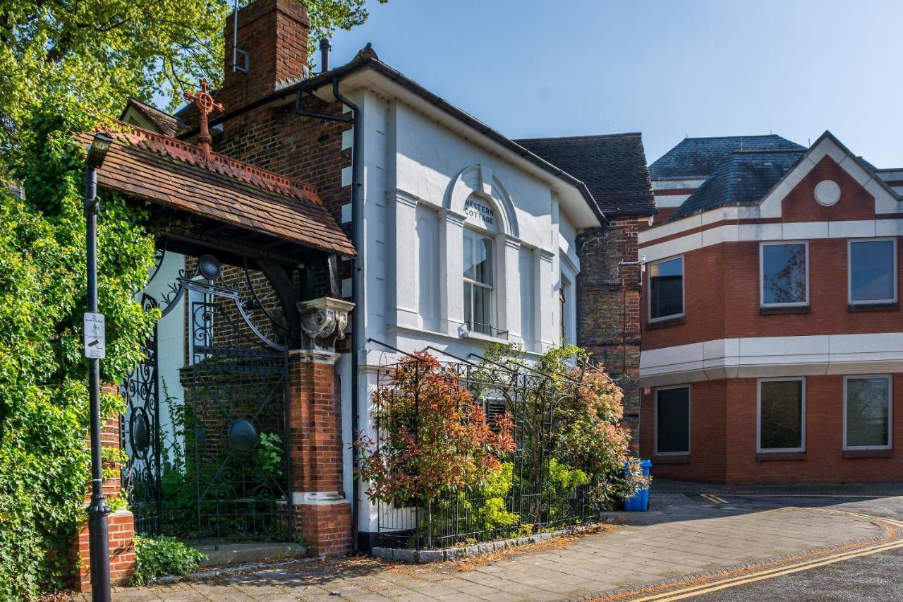 Castle Properties: The Duchess, 3 Bed Family Cottage Windsor Exteriér fotografie