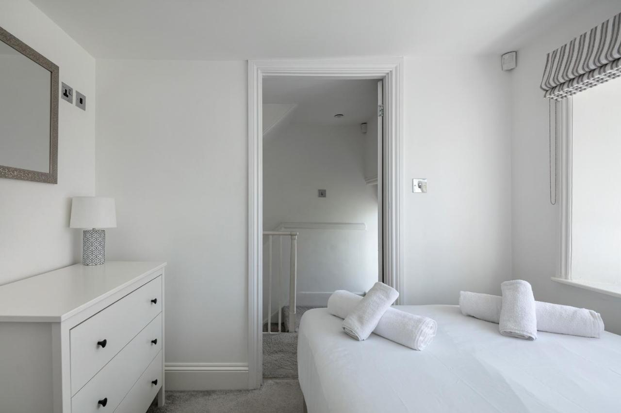 Castle Properties: The Duchess, 3 Bed Family Cottage Windsor Exteriér fotografie